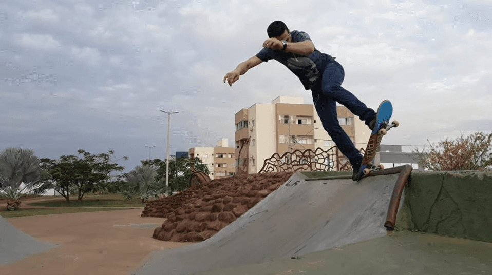 Skate na Olimpíada: saiba as diferenças entre as categorias park e